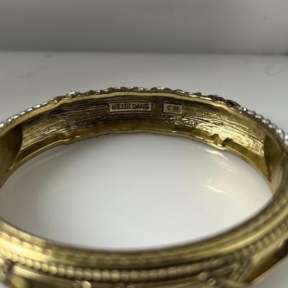 Heidi Daus hinged bangle bracelet Gold Tone - Picture 4 of 5